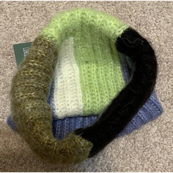 Wild Fable Womens Blue Colorblock Knit Beanie Winter Hat OS - Picture 2 of 3